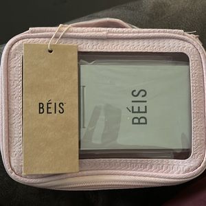 BEIS On The Go Essentials Case in Sakura Pink